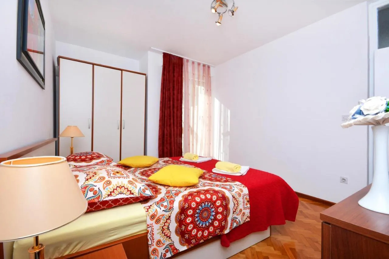 Apartment Dijana 3 Split